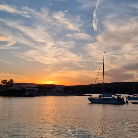 Bubi Apartman Necujam